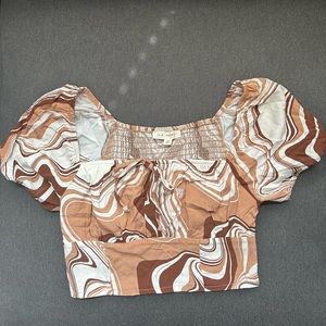 NWOT Women’s XS La Hearts Brown Marble Crop Top With Puff Sleeves And Bow